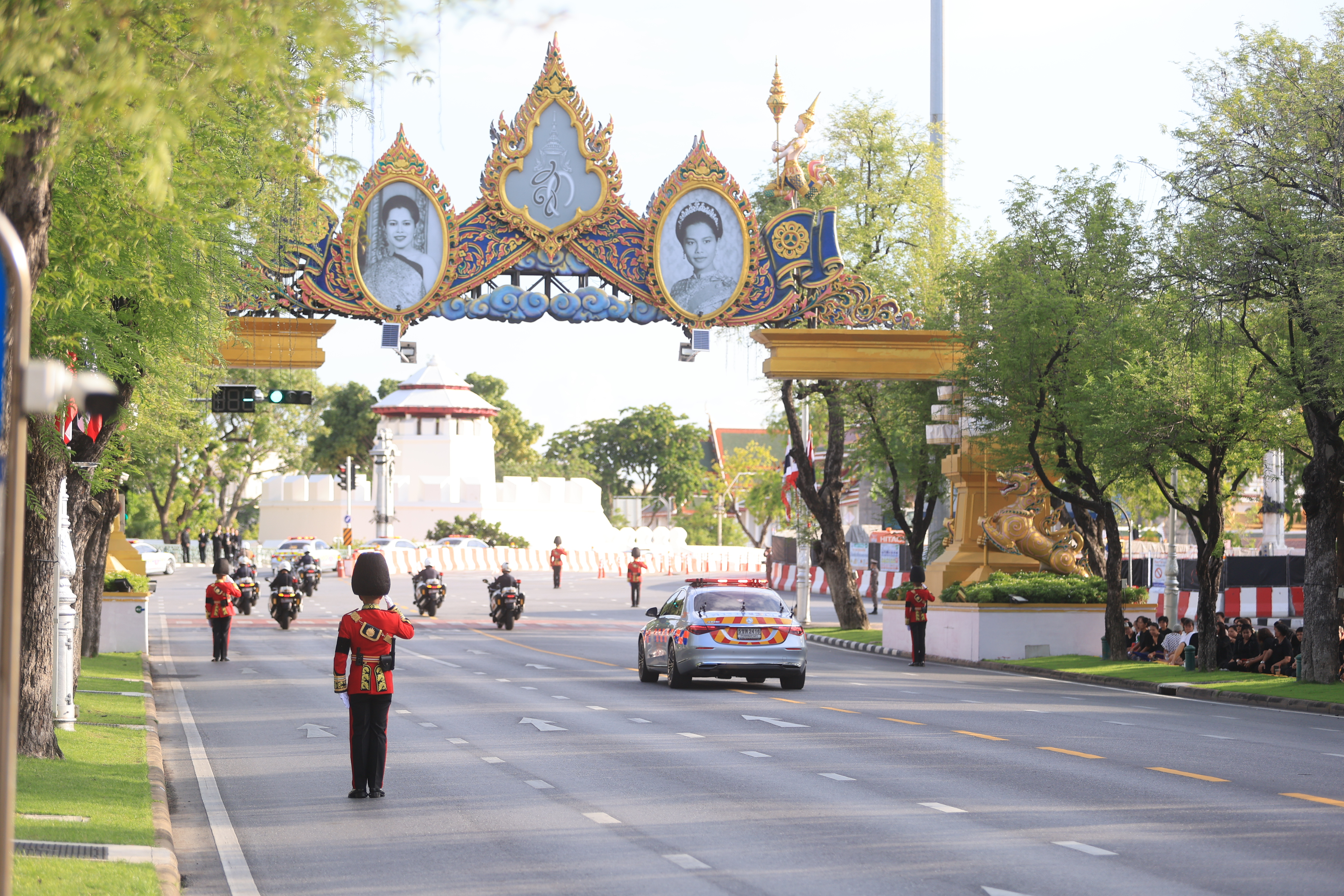 title - ส.ป.ก. ร่วมเข้าเฝ้าฯ และน้อมส่งเสด็จในการเคลื่อนขบวนอัญเชิญพระศพ สมเด็จพระเจ้าลูกเธอเจ้าฟ้าพัชรกิติยาภา นเรนทิราเทพยวดี กรมหลวงราชสาริณีสิริพัชร มหาวัชรราชธิดา สู่พระบรมมหาราชวัง